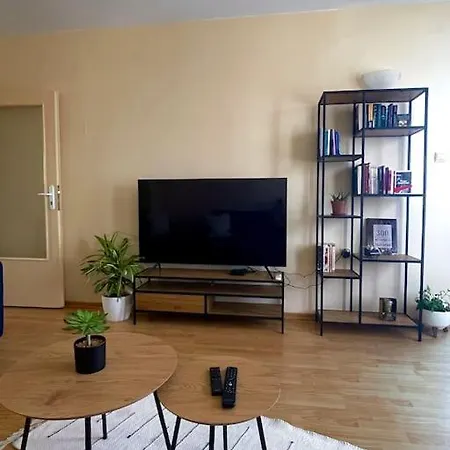 Lovita With A Garage *