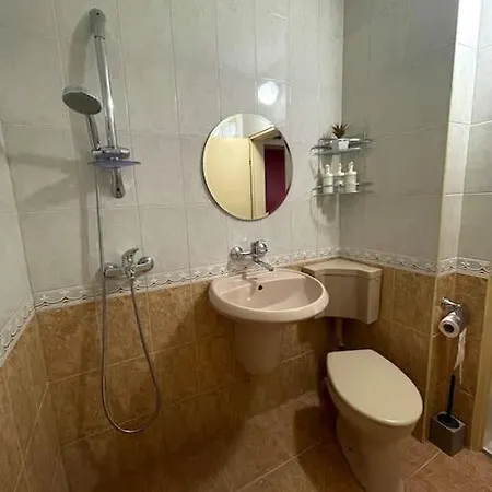 Daire Lovita With A Garage