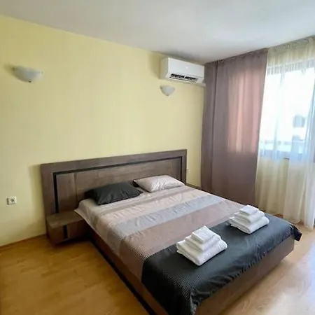 Lovita With A Garage Daire *